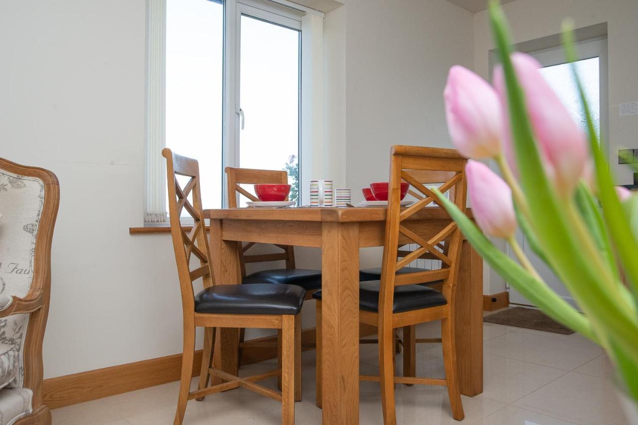 Finest Retreats - Sea Views Cottage Prestatyn Zewnętrze zdjęcie