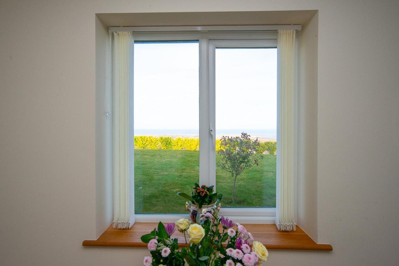 Finest Retreats - Sea Views Cottage Prestatyn Zewnętrze zdjęcie