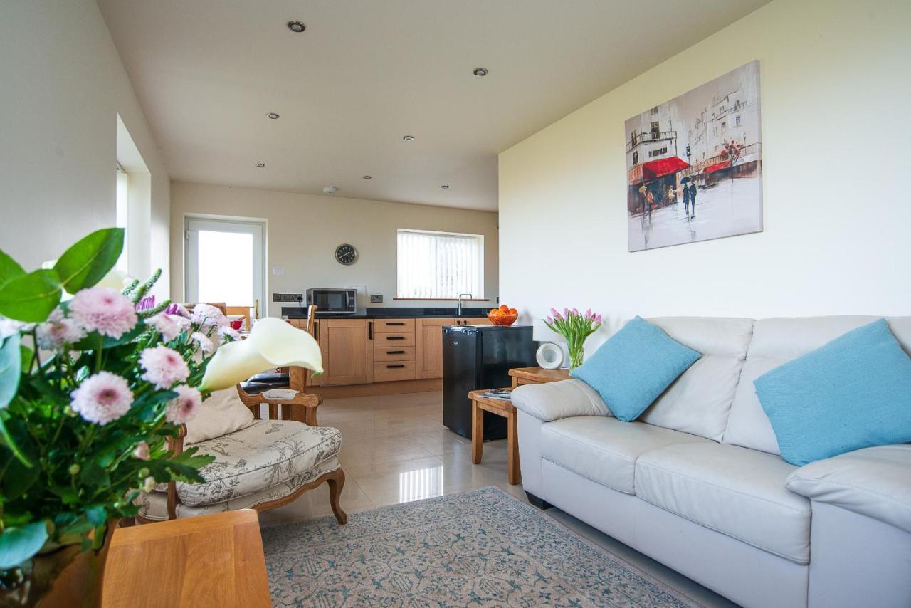 Finest Retreats - Sea Views Cottage Prestatyn Zewnętrze zdjęcie